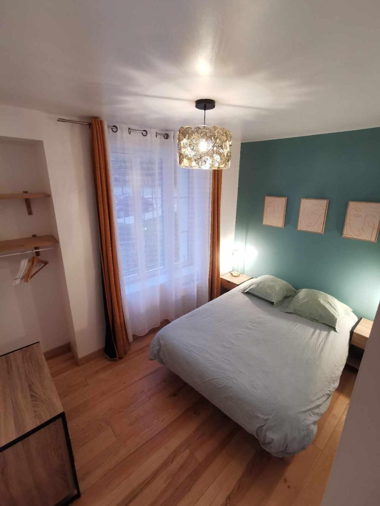 Les Appartements Du Centre, Refaits A Neuf, Climatises, Hyper Centre, 50M A Pieds Des Commerces, Restaurants, Parking Gratuit Salies-de-Béarn Kültér fotó